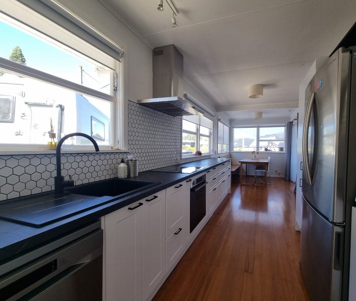 7 Endeavour Street, Riversdale, Blenheim - Carousel 1