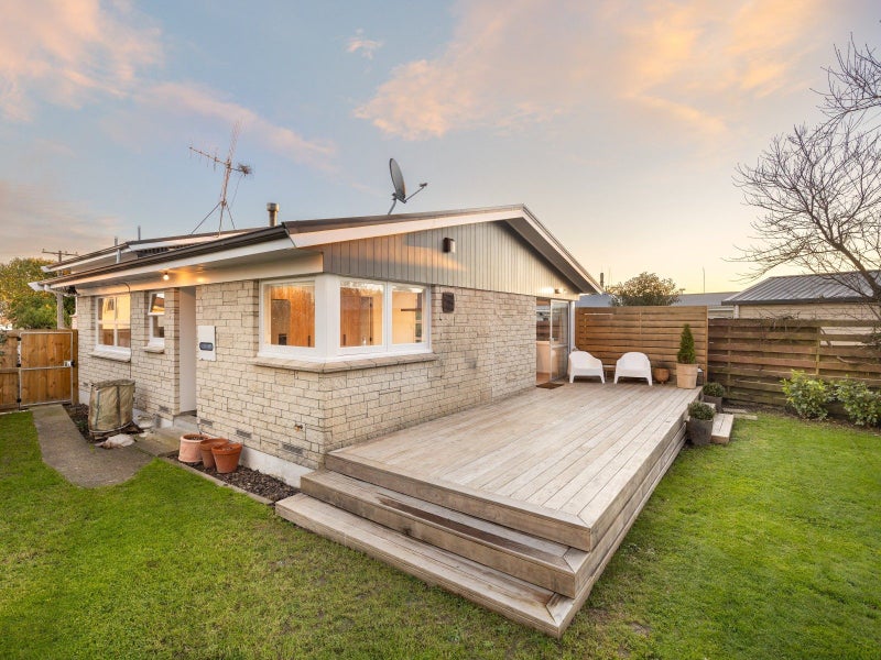 39 De Vere Crescent, Chartwell, Hamilton - Carousel 2