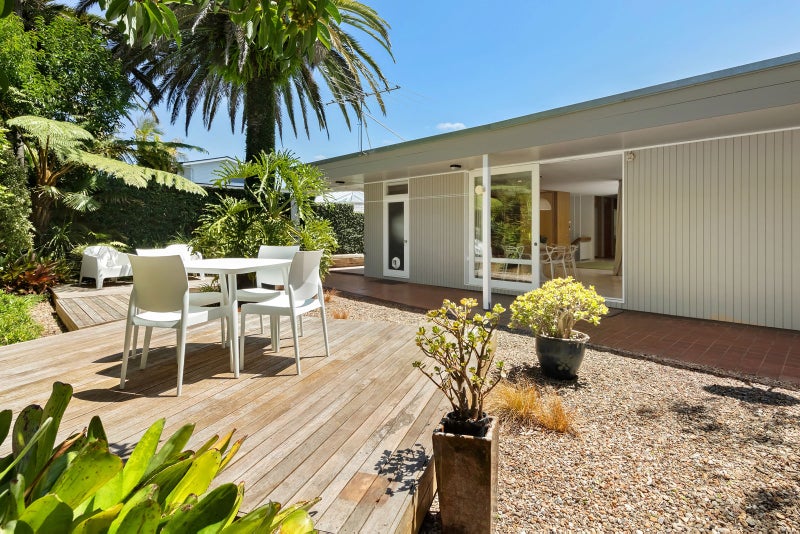 1/5 Hampton Drive, Kohimarama, Auckland - Carousel 2