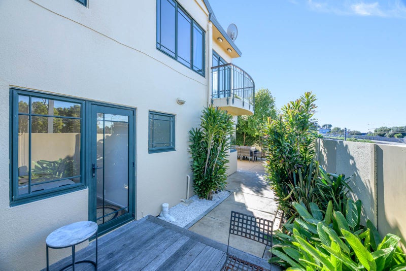 16E Sarawia Street, Newmarket, Auckland - Carousel 24