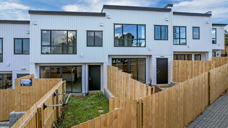 20C Hill Road, Papatoetoe, Auckland - Carousel 1