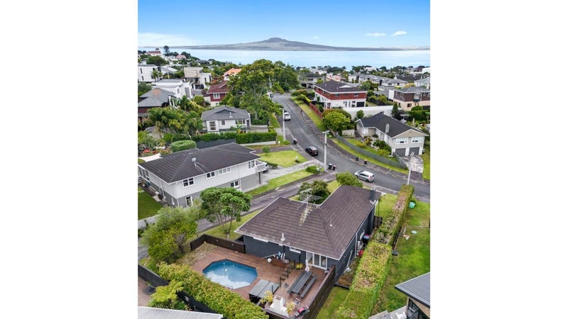 11 Piccadilly Place, Kohimarama, Auckland - Carousel 1