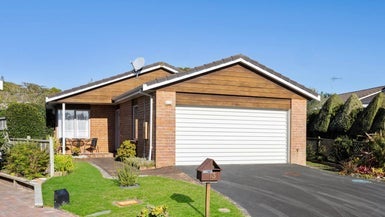 13 The Grove, Red Beach, Whangaparāoa - Carousel 1