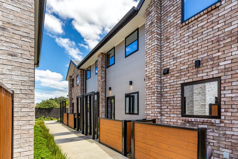 9/17 Pearce Crescent, Taita, Lower Hutt - Carousel 1