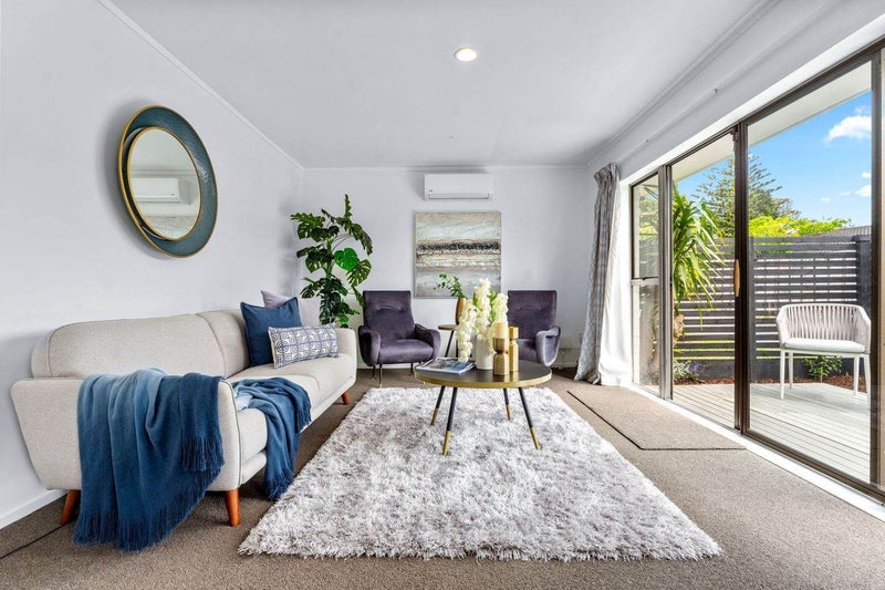 1/307 Wairau Road, Wairau Valley, Auckland - Carousel 2