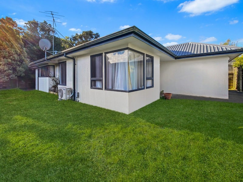 3A Peter Button Place, Johnsonville, Wellington - Carousel 12
