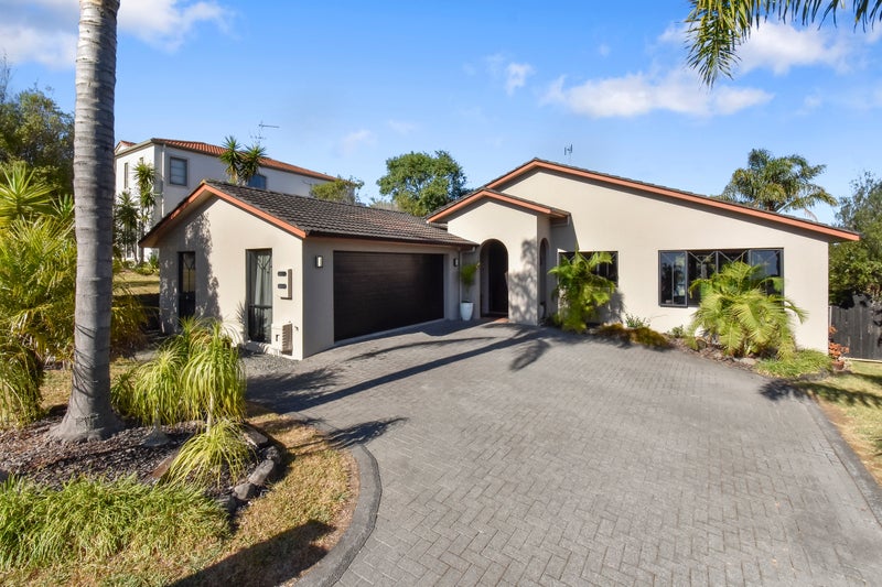 11 Manara Place, The Gardens, Auckland - Carousel 1