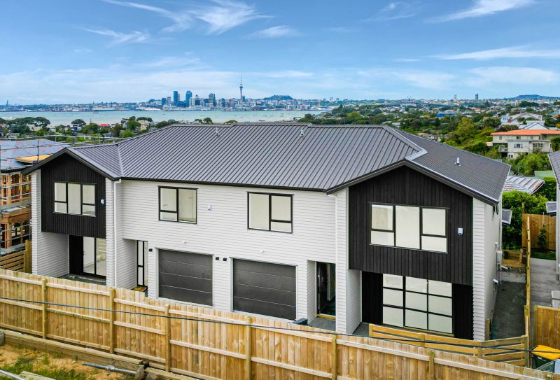 14C Howard Road, Northcote, Auckland - Carousel 1