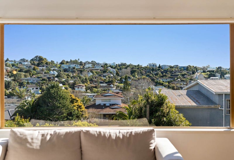 2/48 Mayfair Crescent, Mairangi Bay, Auckland - Carousel 2