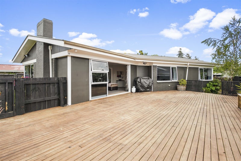 27 Rossiter Place, Chartwell, Hamilton - Carousel 2