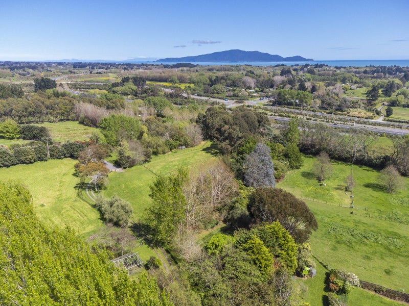 15 Hadfield Road, Peka Peka, Waikanae - Carousel 16