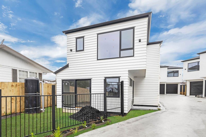 29 Yearsley Place, Manurewa, Auckland - Carousel 1