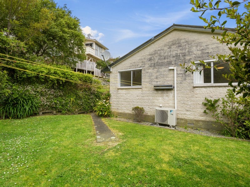 8B Florio Terrace, Tawa, Wellington - Carousel 17