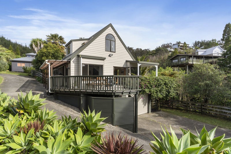 115 Onemana Drive, Whangamata - Carousel 1
