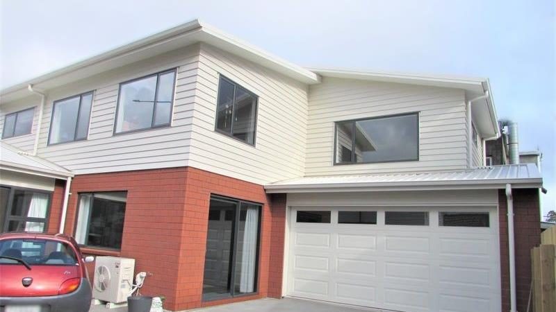 5 Yeats Grove, Trentham, Upper Hutt - Carousel 1