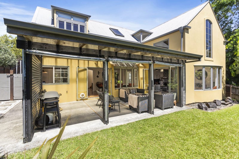 41 Avonleigh Road, Green Bay, Auckland - Carousel 1