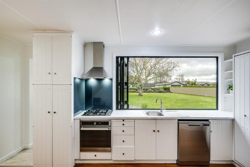 37 Jervois Road, Jervoistown, Napier - Carousel 1
