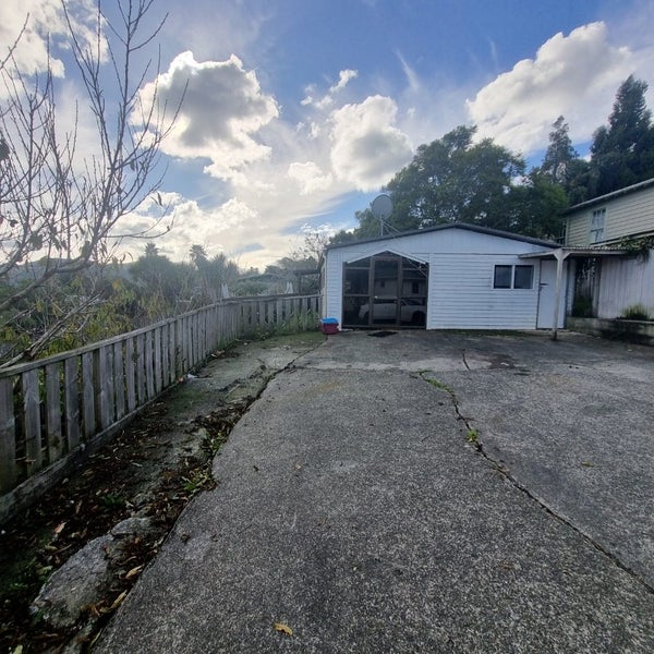 10 Lewis Street, Kamo, Whangarei - Carousel 9
