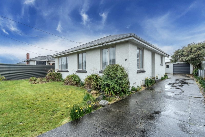 44 Price Street, Grasmere, Invercargill - Carousel 1