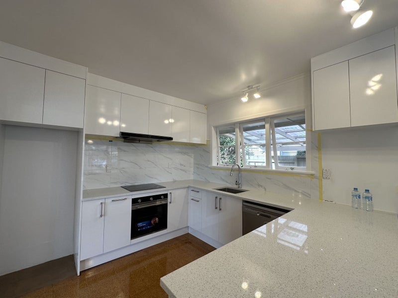 83 Waiatarua Road, Remuera, Auckland - Carousel 2