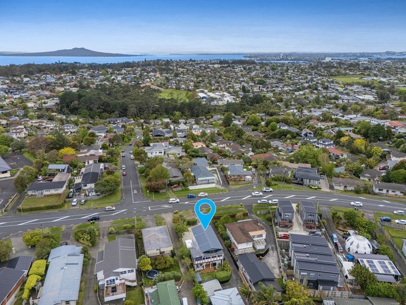 1/302 Sunset Road, Windsor Park, Auckland - Carousel 28
