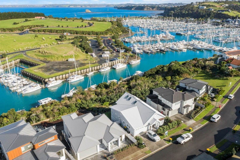 90 Voyager Drive, Gulf Harbour, Whangaparaoa - Carousel 1