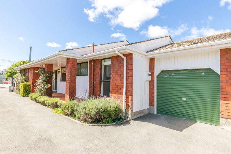 8A Beauchamp Street, Karori, Wellington - Carousel 1