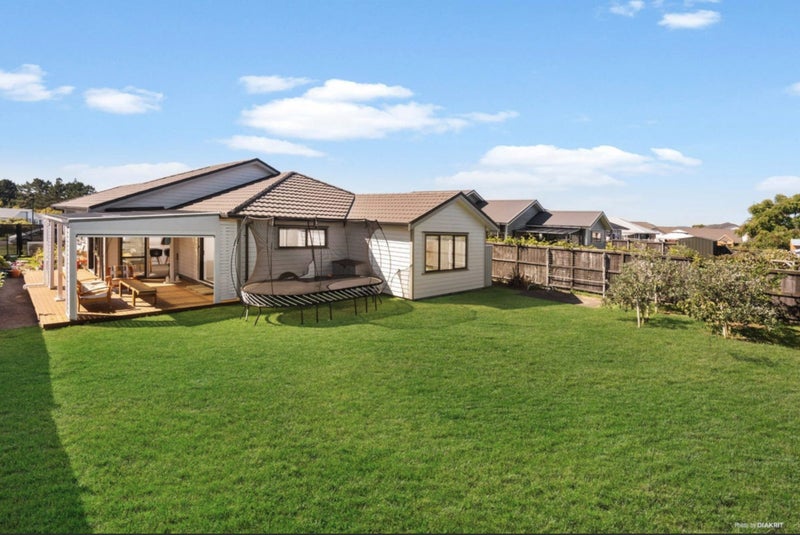 8 Aro Mato Place, Huapai, Kumeu - Carousel 1