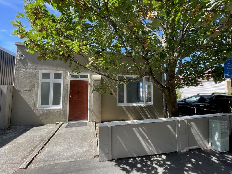 151 Grant Road, Thorndon, Wellington - Carousel 1