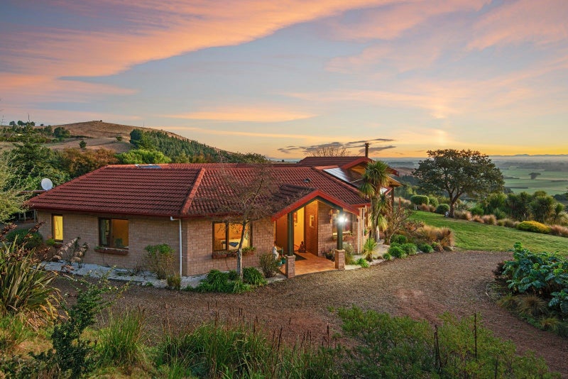 9/199 Cossars Road, Christchurch - Carousel 2