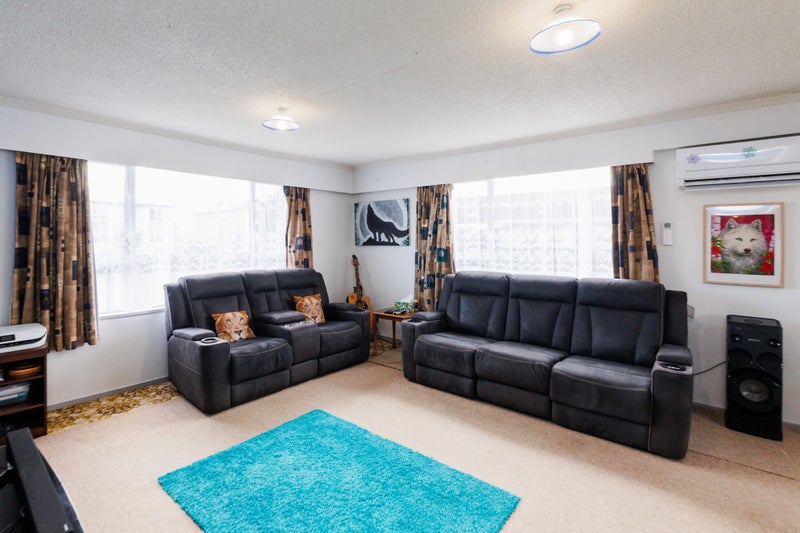 33 Halswell Crescent, Westbrook, Palmerston North - Carousel 2