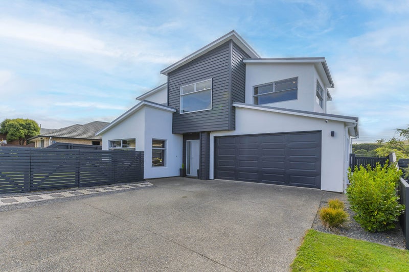 9 Catlins Glen, Aotea, Porirua - Carousel 2
