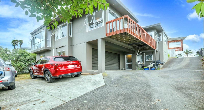 320 Hillsborough Road, Hillsborough, Auckland - Carousel 2