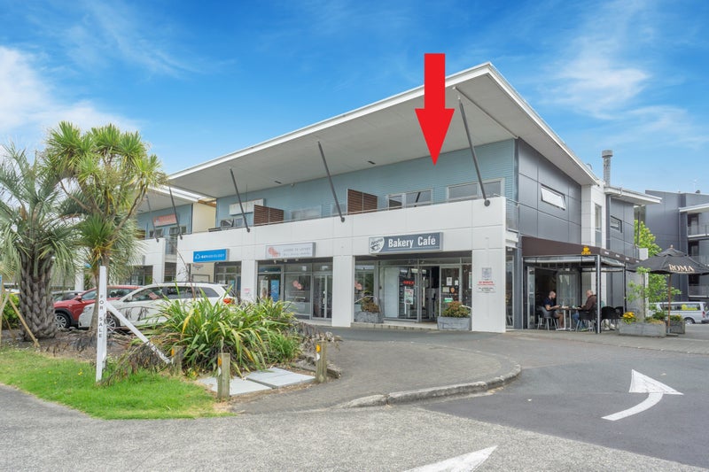 10/210B Dairy Flat Highway, Albany, North Shore City - Carousel 2