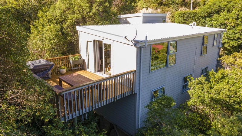 45 Olivia Crescent, Tawa, Wellington - Carousel 1