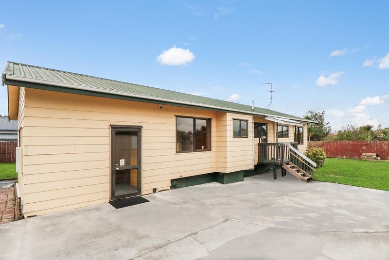 22 Lendenfeld Drive, Papatoetoe, Auckland - Carousel 13