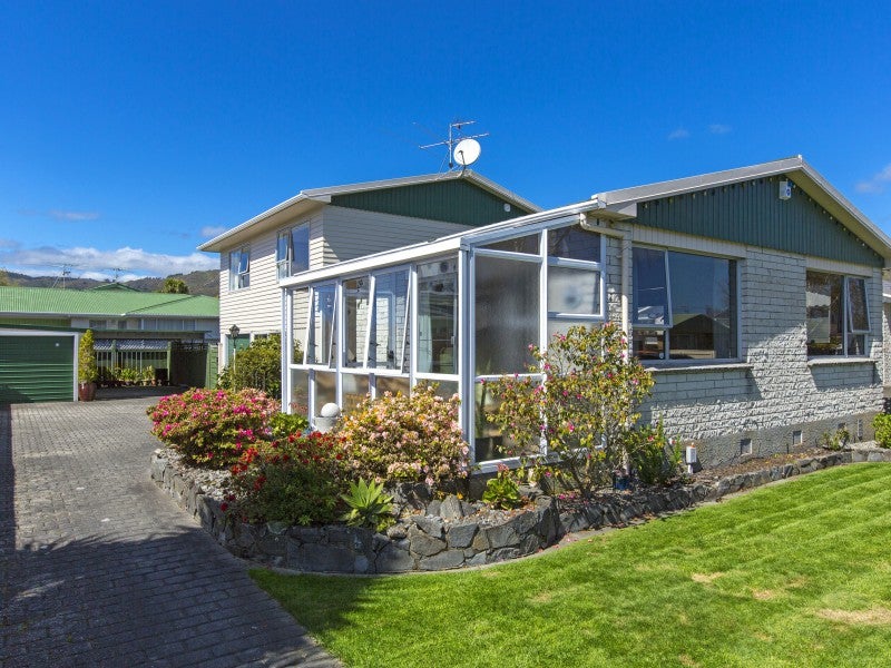 3 Airdrie Avenue, Epuni, Lower Hutt - Carousel 2