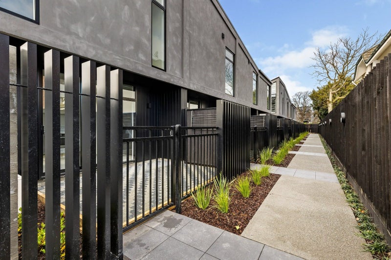 8/26 Cashel Street, Christchurch Central, Christchurch - Carousel 2