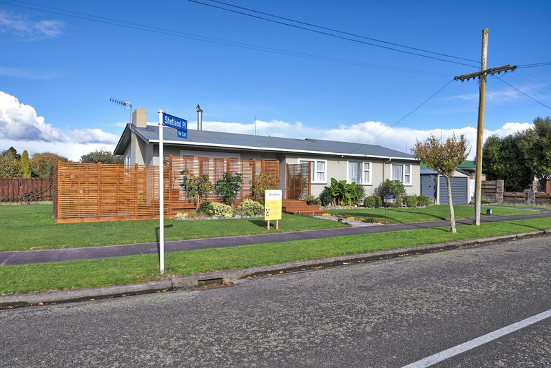 16 Sutherland Crescent, Westbrook, Palmerston North - Carousel 1