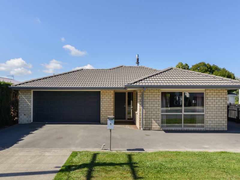7 Farmar Street, Mayfield, Blenheim - Carousel 1
