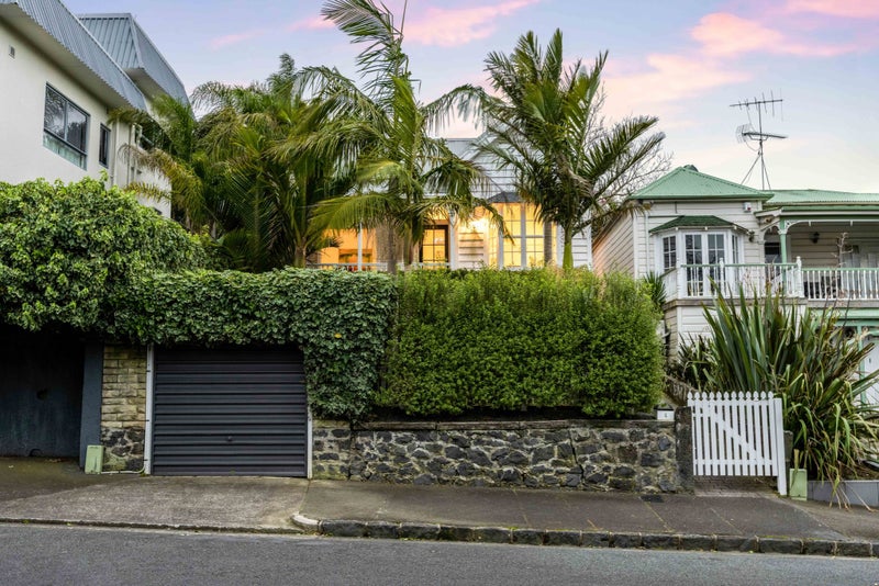 4 New Street, Saint Marys Bay, Auckland - Carousel 1
