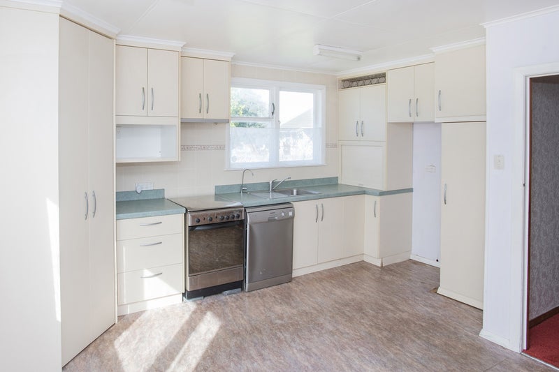 17 Patrick Street, Mangapapa, Gisborne - Carousel 2