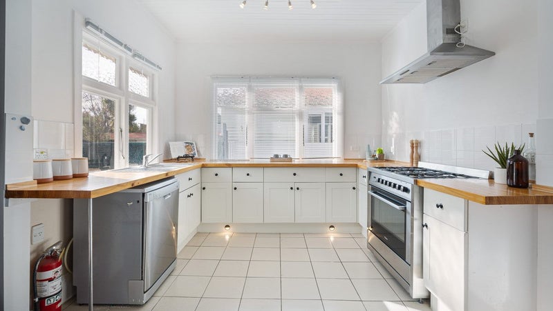 25 Dunn Street, Somerfield, Christchurch - Carousel 2