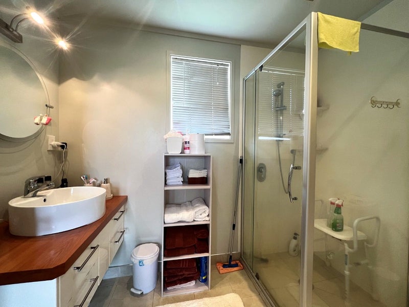 208 Methuen Road, New Windsor, Auckland - Carousel 11