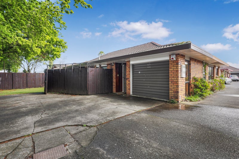 3/15 Lupton Road, Manurewa, Auckland - Carousel 1