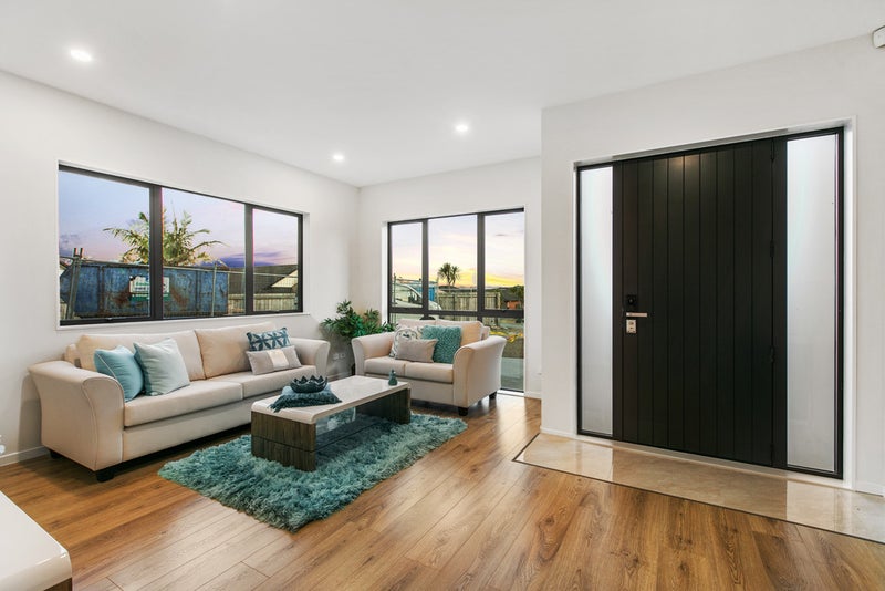 8 Nanleen Rise, Manurewa, Auckland - Carousel 2