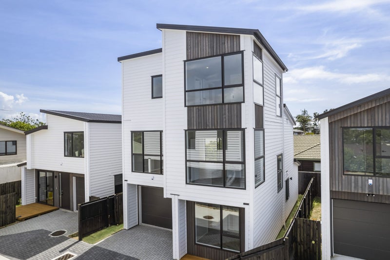 7 Edgewater Grove, Orewa, Orewa - Carousel 2