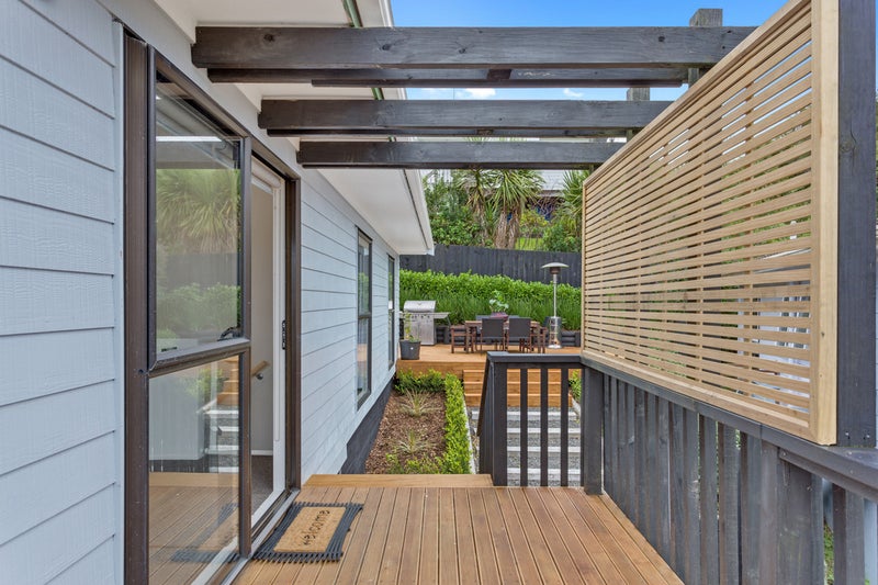 1/15 HEATHGLEN PL, Bayview, Auckland - Carousel 2