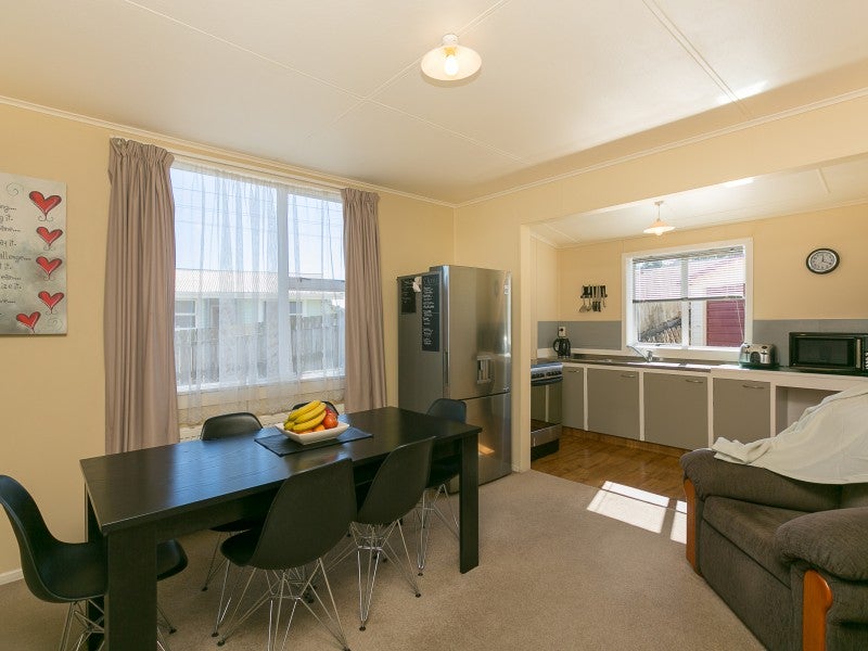 22 Marama Crescent, Spotswood, New Plymouth - Carousel 2