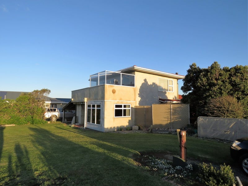 17 Guthrie Crescent, Castlepoint - Carousel 1